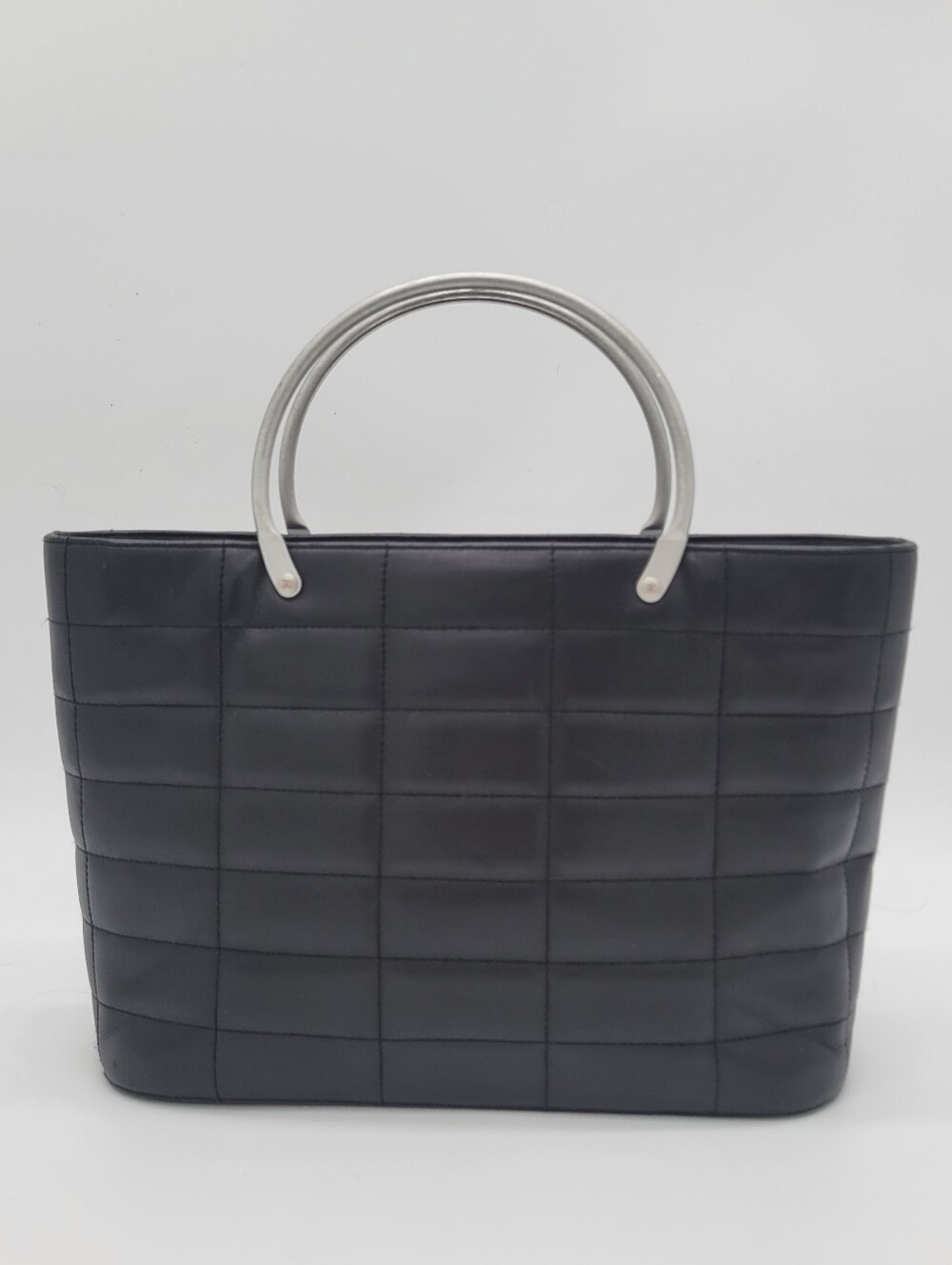 Vintage Chanel Series 5 Chocolate Bat Tote - Picture 2 of 12